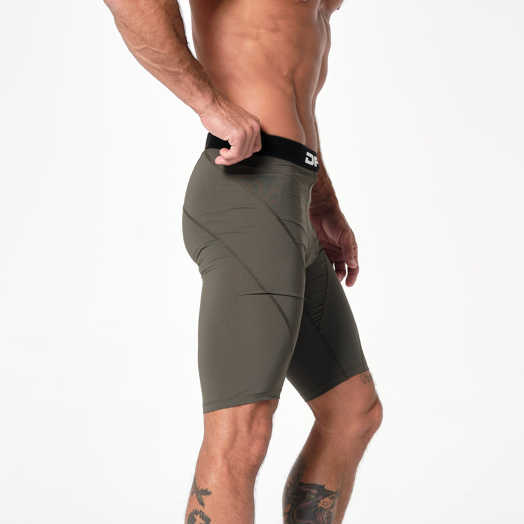 ACTIVE Ax COMPRESSION SHORTS